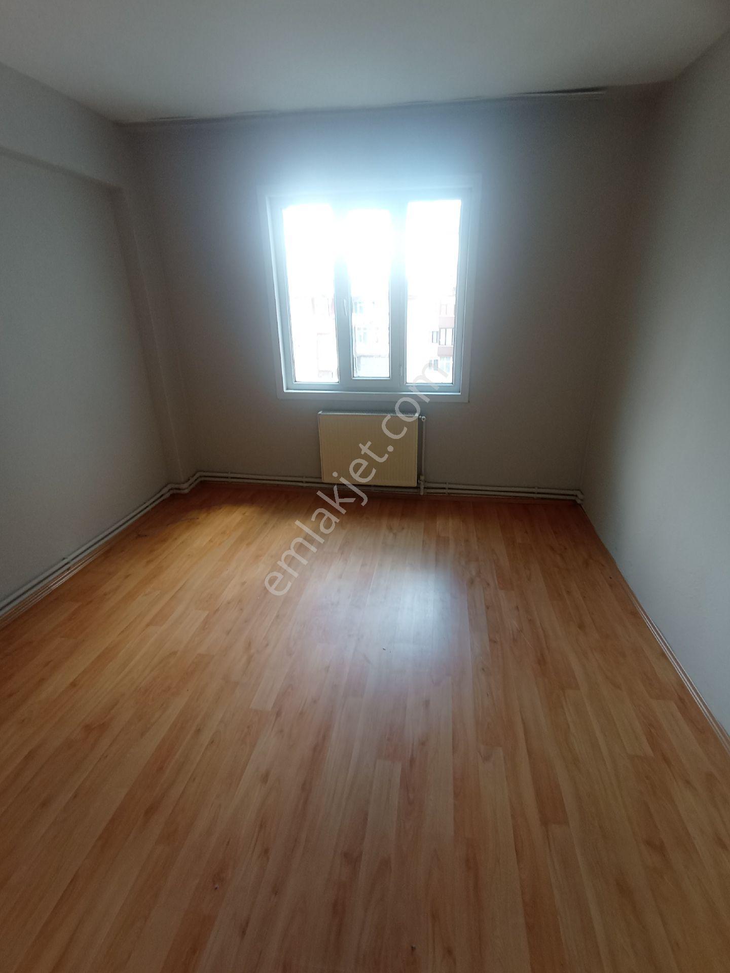 Sivas Yıldız Gayrımenkul'den Abdulvahabi Gazi Caddesinde 2+1 Masrafsız Kiralık Daire - Görsel 12
