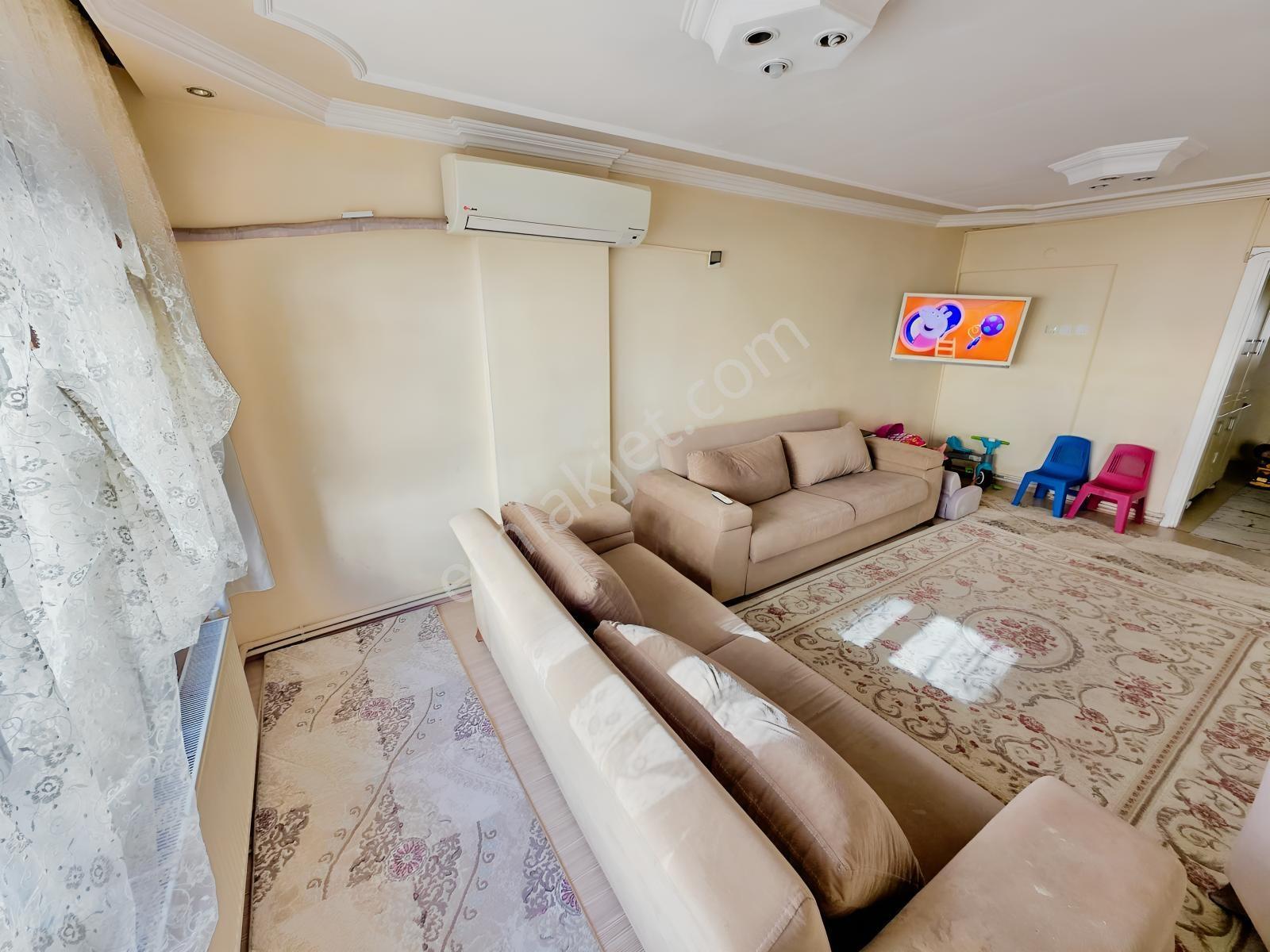 Sevgi Yolu'nda Satılık 3+1 Daire: Çift Cephe, 130m² Net, - Görsel 8