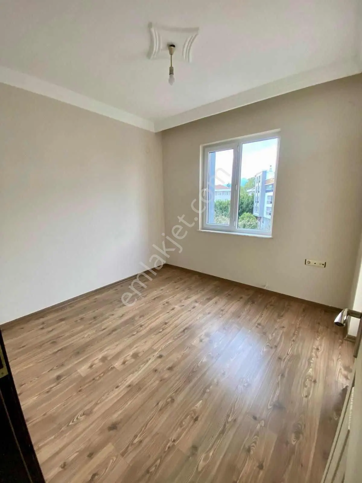 Molla Yusuf Mah.'nde 2+1 Ara Kat Geniş Kiralık Daire ! - Görsel 13