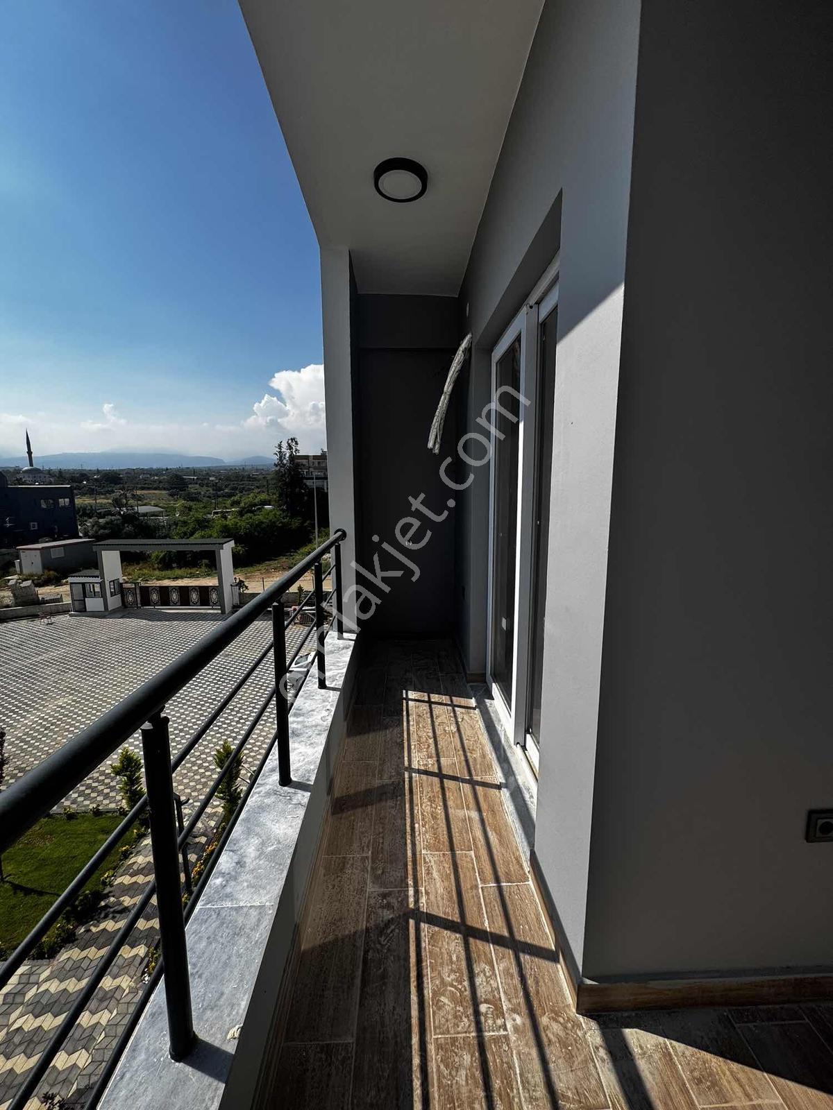Yonca'dan Tece'de Havuzlu Site İçerisinde Kiralık 1+1 Daire - Görsel 13