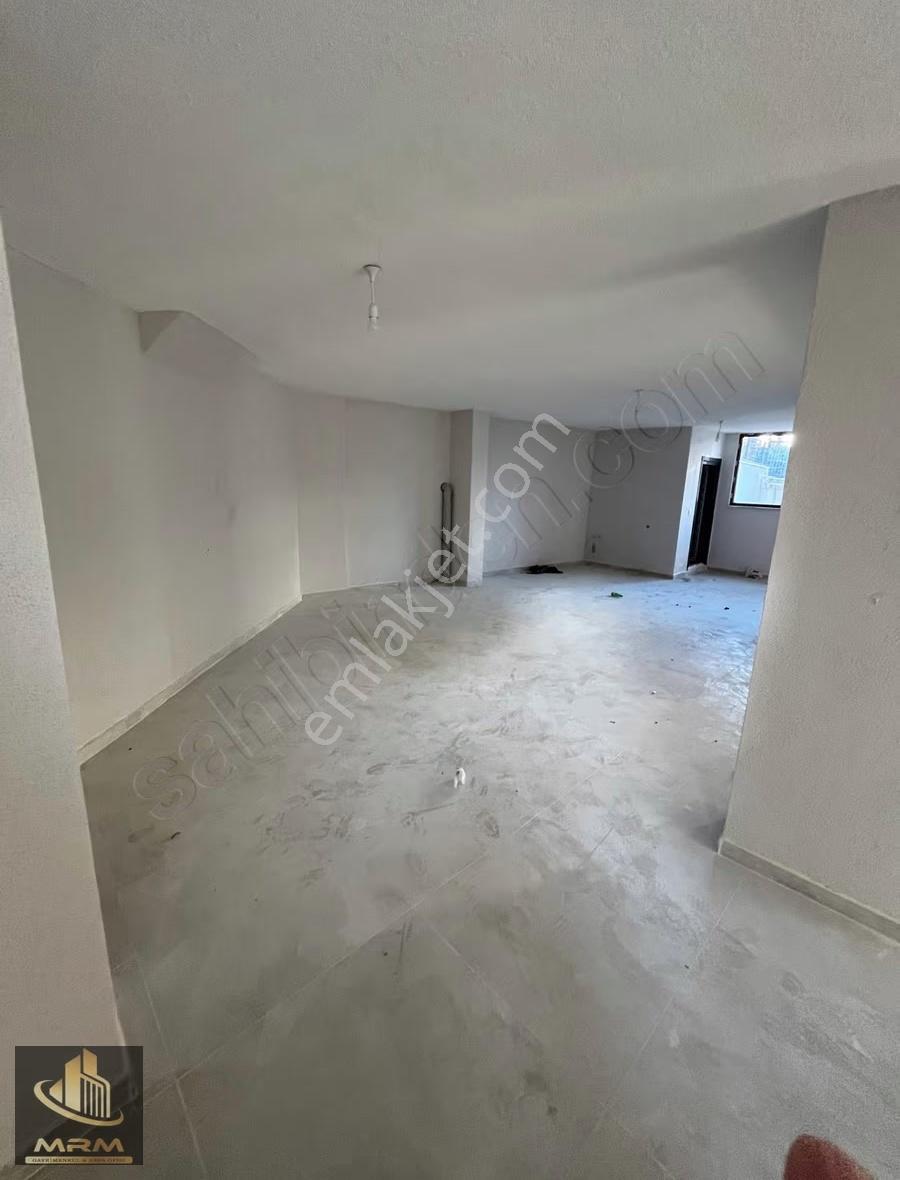 Mrm Gayrimenkul'den Kiralık Cadde Üstü Düzayak Girişli Dükkan - Görsel 4
