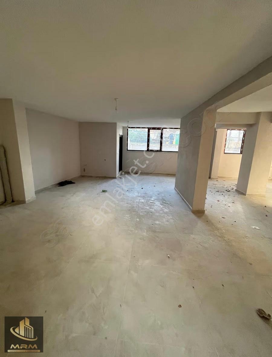 Mrm Gayrimenkul'den Kiralık Cadde Üstü Düzayak Girişli Dükkan - Görsel 5