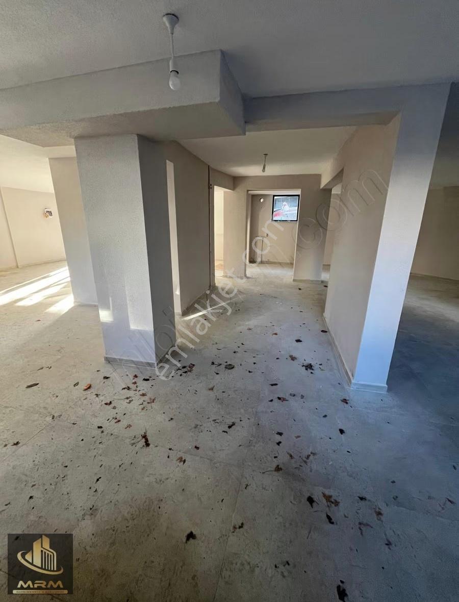 Mrm Gayrimenkul'den Kiralık Cadde Üstü Düzayak Girişli Dükkan - Görsel 21