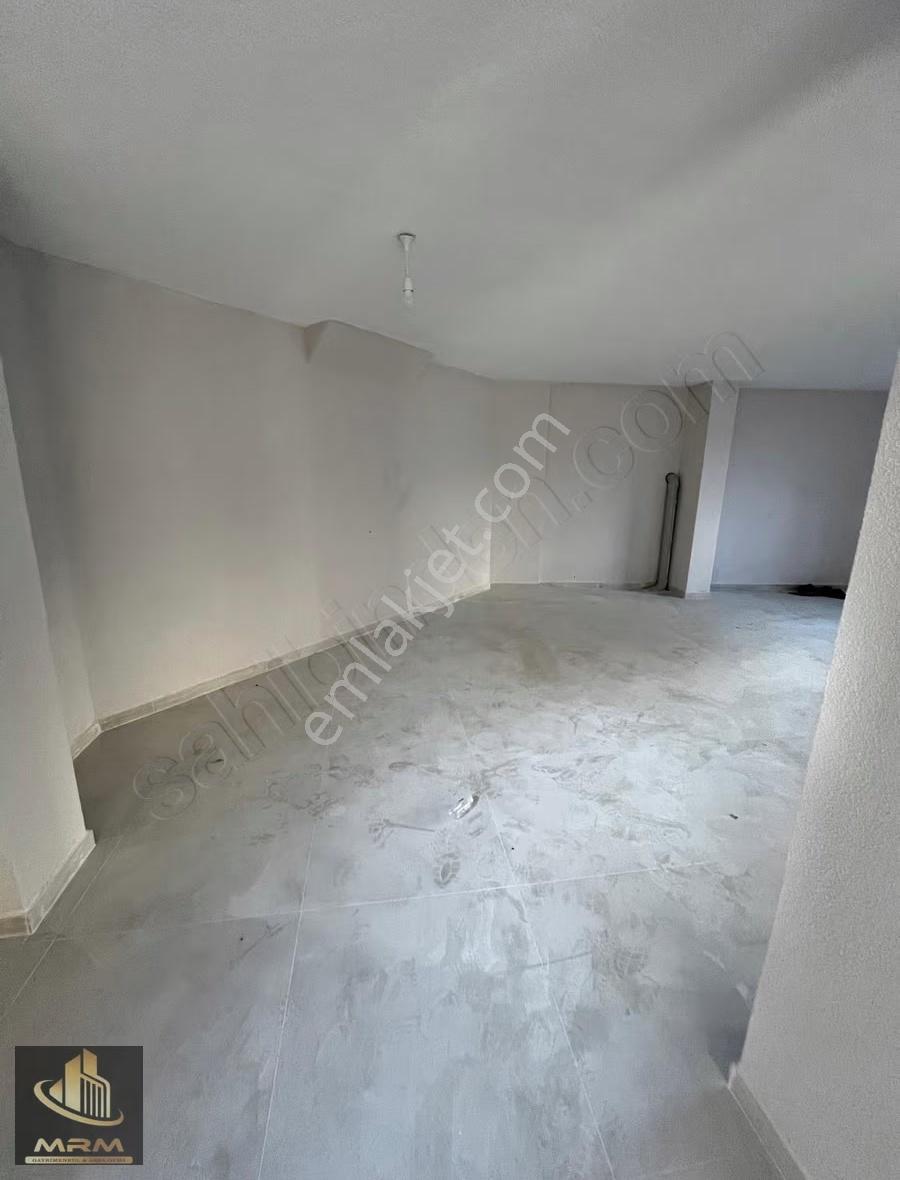 Mrm Gayrimenkul'den Kiralık Cadde Üstü Düzayak Girişli Dükkan - Görsel 3