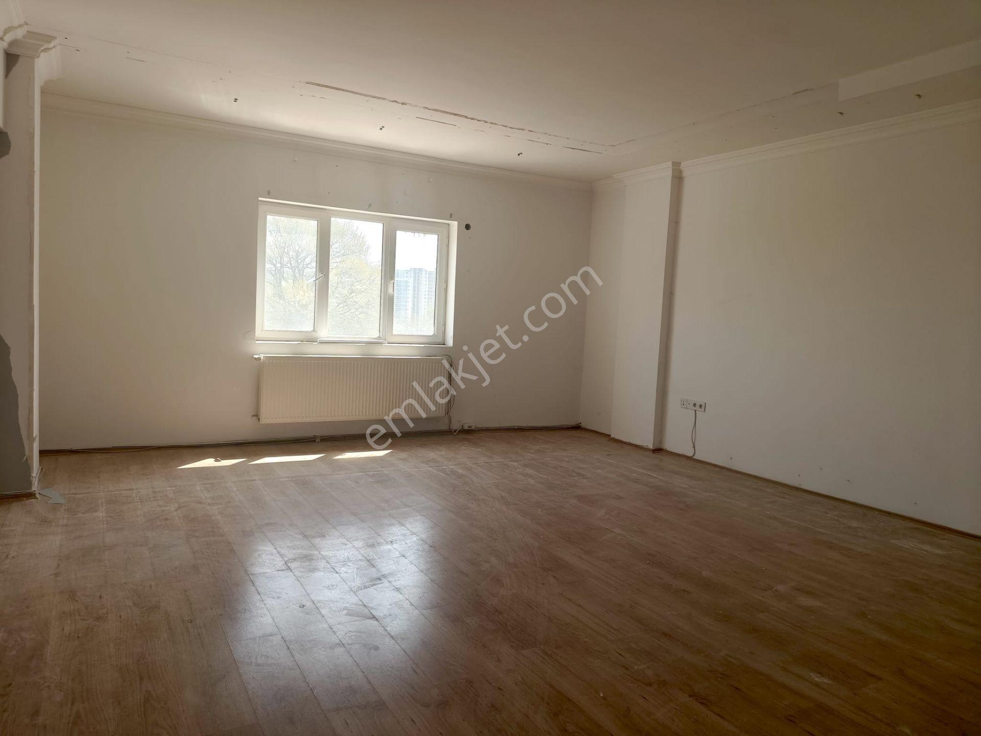 Panayır Mahallesinde Kiralık 680m2 Atölye - Görsel 2
