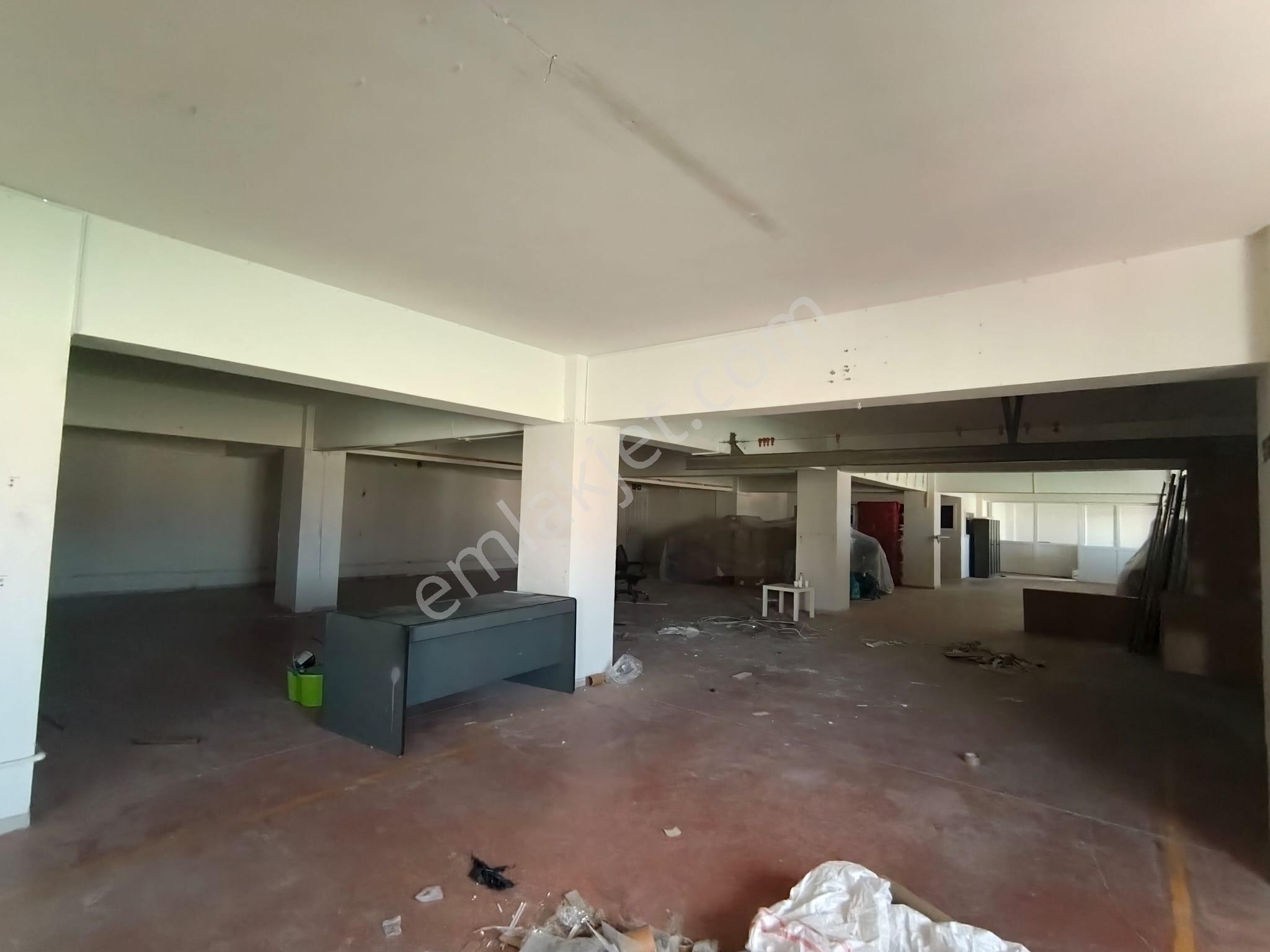 Panayır Mahallesinde Kiralık 680m2 Atölye - Görsel 25
