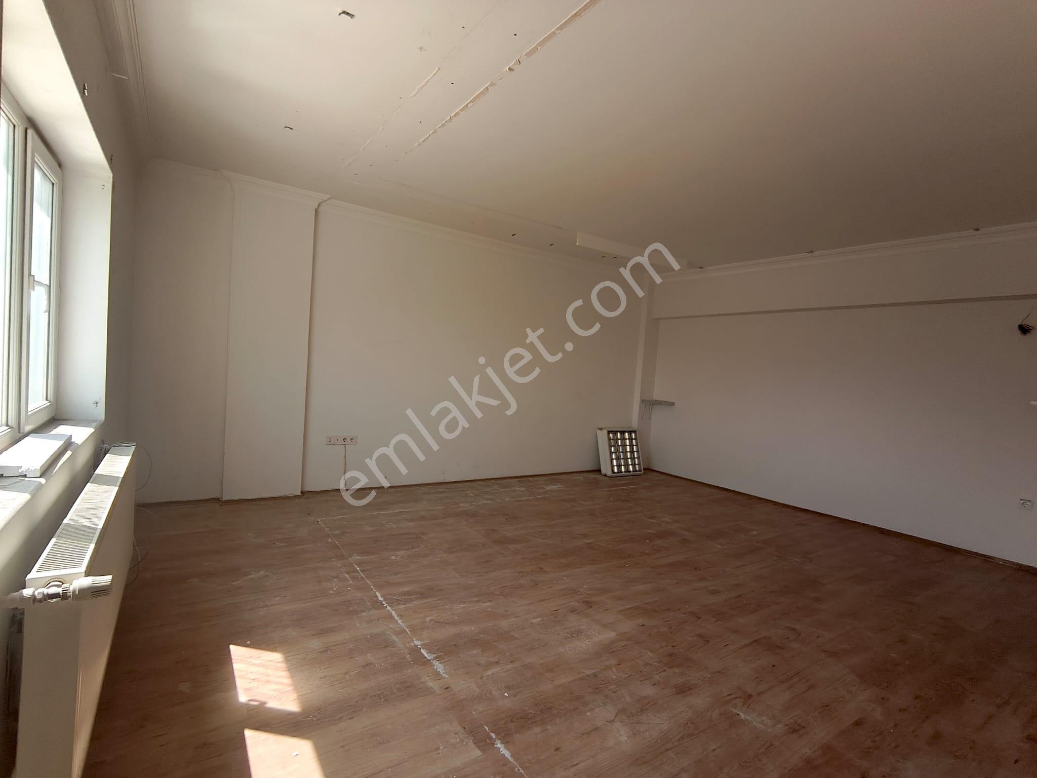 Panayır Mahallesinde Kiralık 680m2 Atölye - Görsel 6
