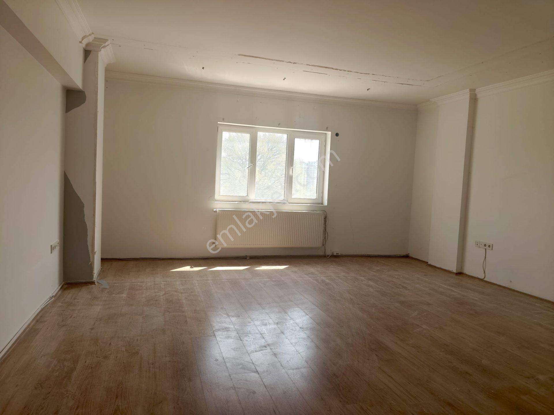 Panayır Mahallesinde Kiralık 680m2 Atölye - Görsel 4
