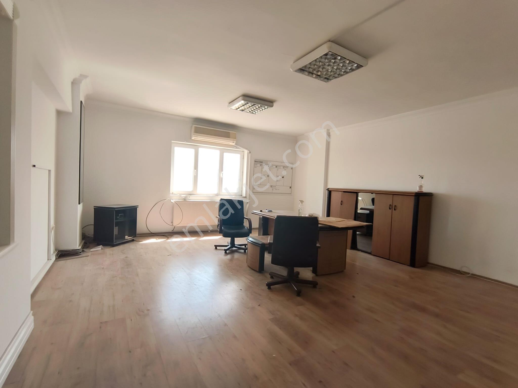 Panayır Mahallesinde Kiralık 680m2 Atölye - Görsel 9