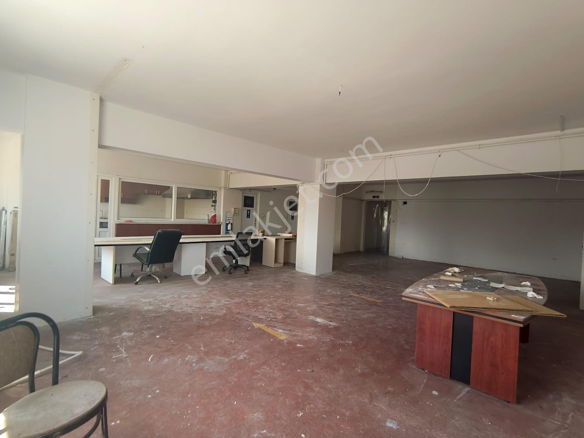 Panayır Mahallesinde Kiralık 680m2 Atölye - Görsel 23