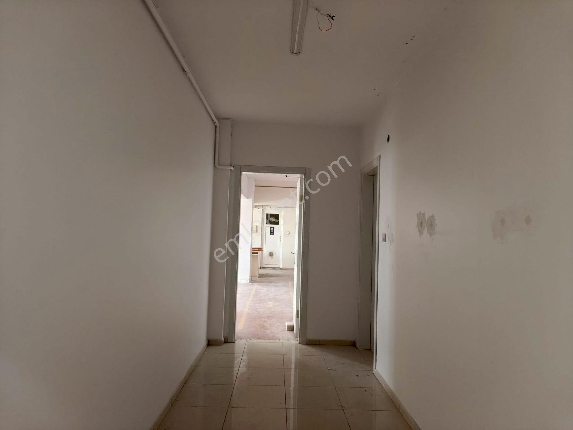 Panayır Mahallesinde Kiralık 680m2 Atölye - Görsel 14