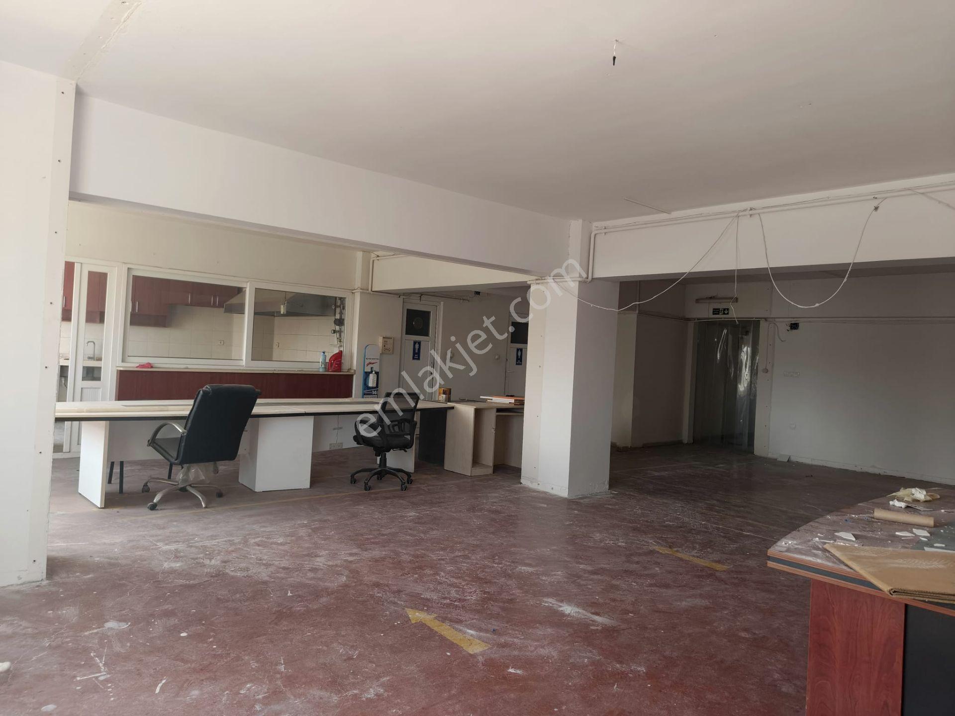 Panayır Mahallesinde Kiralık 680m2 Atölye - Görsel 24