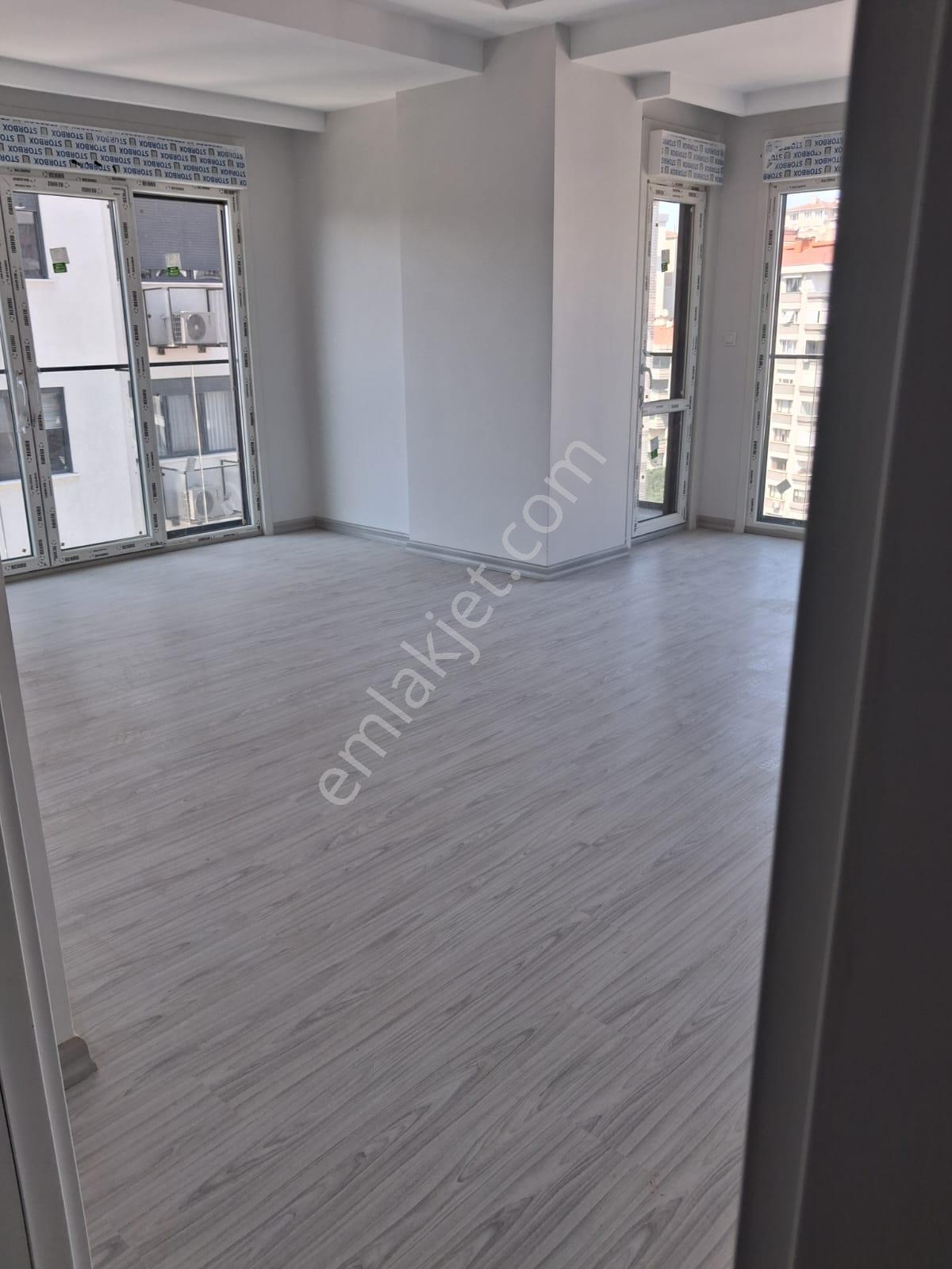 Erenköyde Merkezi Yerde Minübüs Yolunda 2+1 Pay Ölçerli - Görsel 18