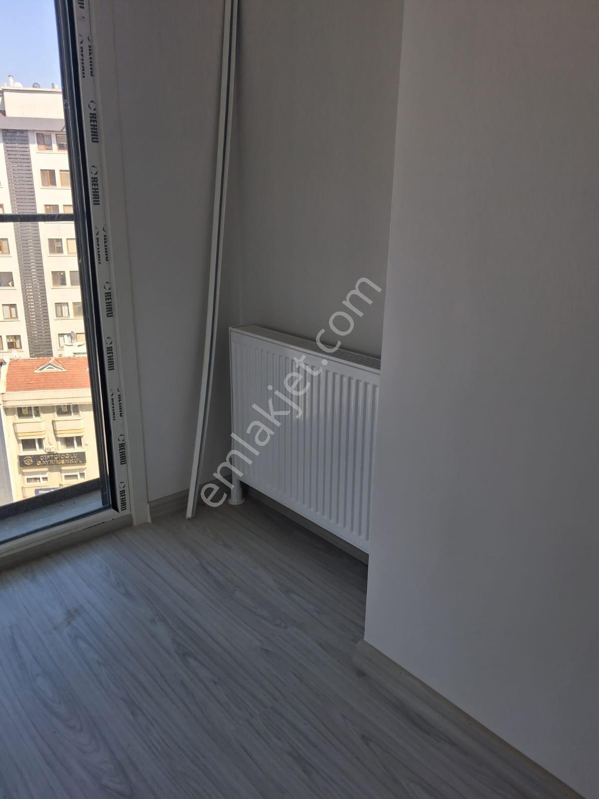 Erenköyde Merkezi Yerde Minübüs Yolunda 2+1 Pay Ölçerli - Görsel 17