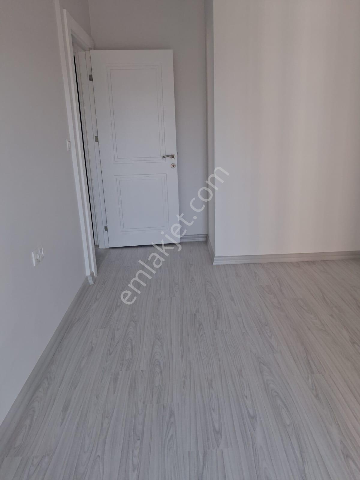 Erenköyde Merkezi Yerde Minübüs Yolunda 2+1 Pay Ölçerli - Görsel 8