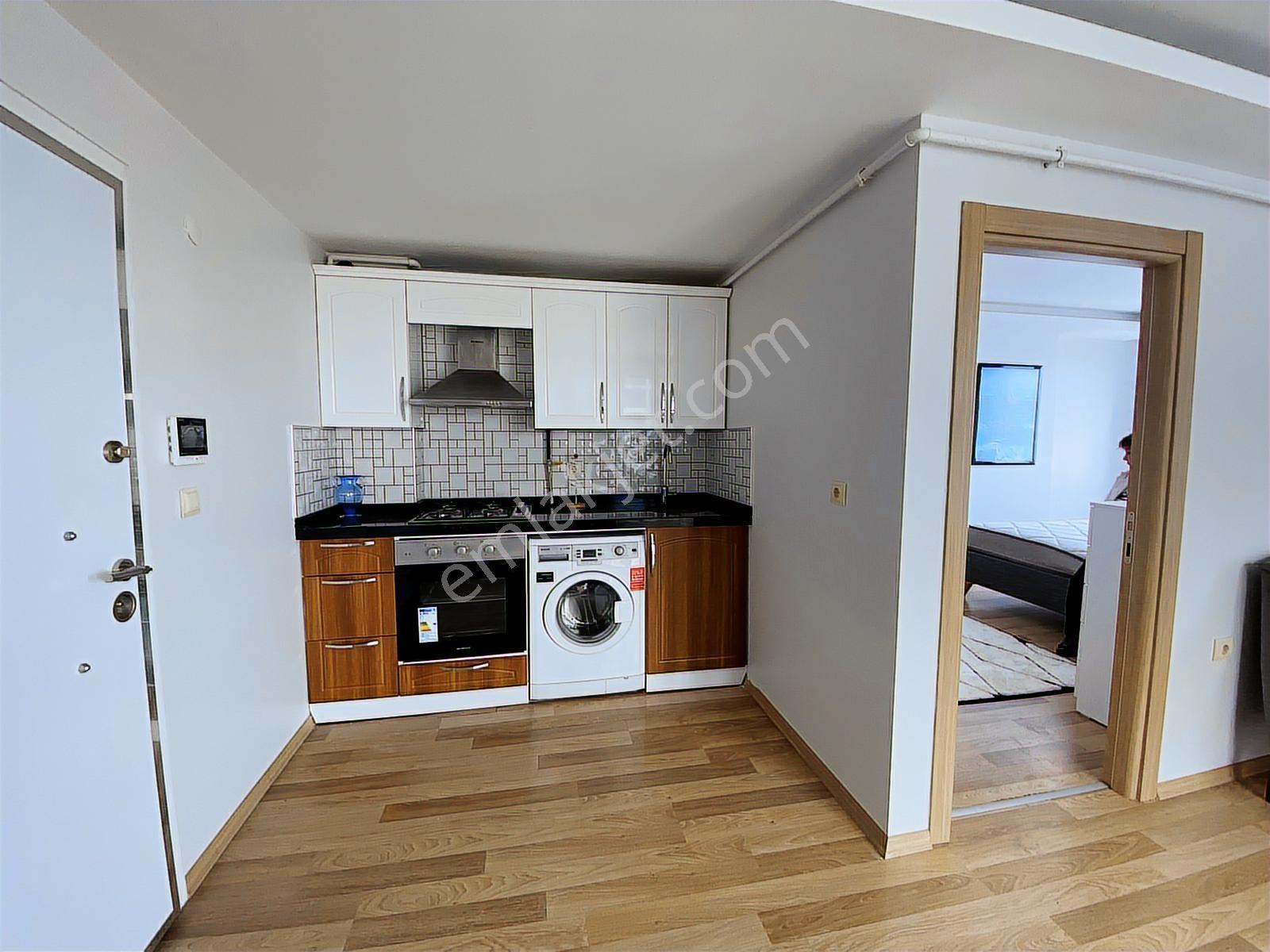 Remax Yunus'tan Yeni Mahallede Deniz Manzaralı Geniş 1+1 Daire - Görsel 8