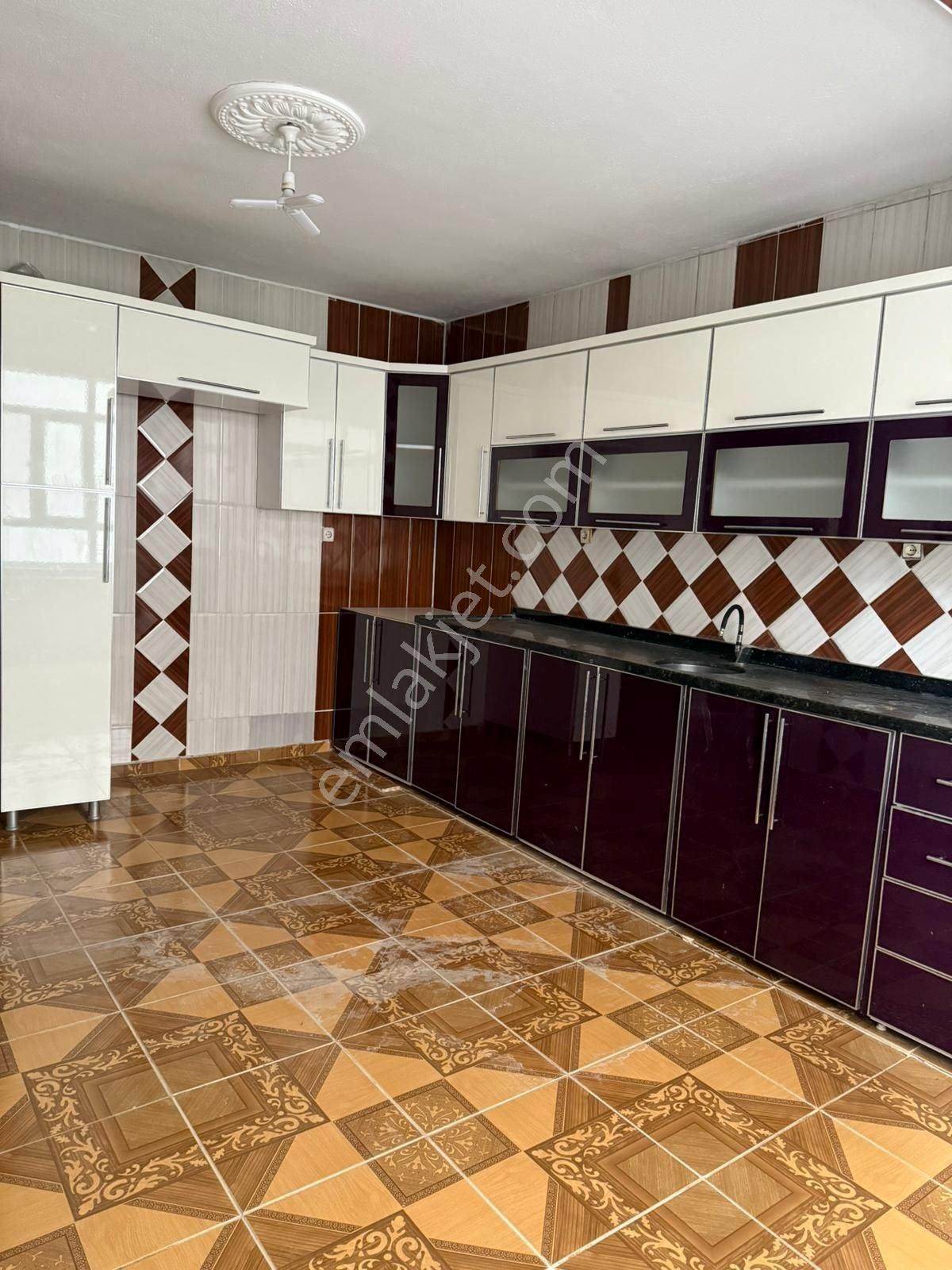 Emlak 72'den Körükte Kiralık 3+1 Daire Giriş Kat 130m² - Görsel 32