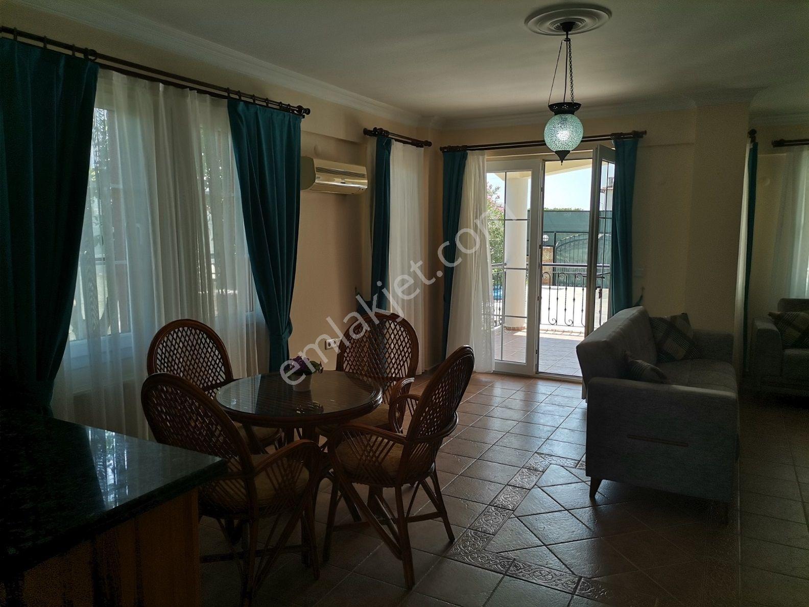 Seydikemer Cumhuriyet Mahallesinde Satılık İkiz Villa - Görsel 3
