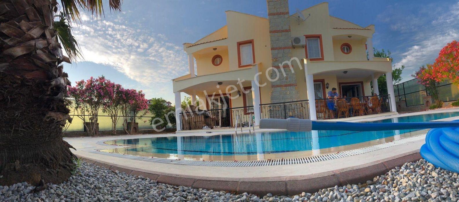 Seydikemer Cumhuriyet Mahallesinde Satılık İkiz Villa - Görsel 12