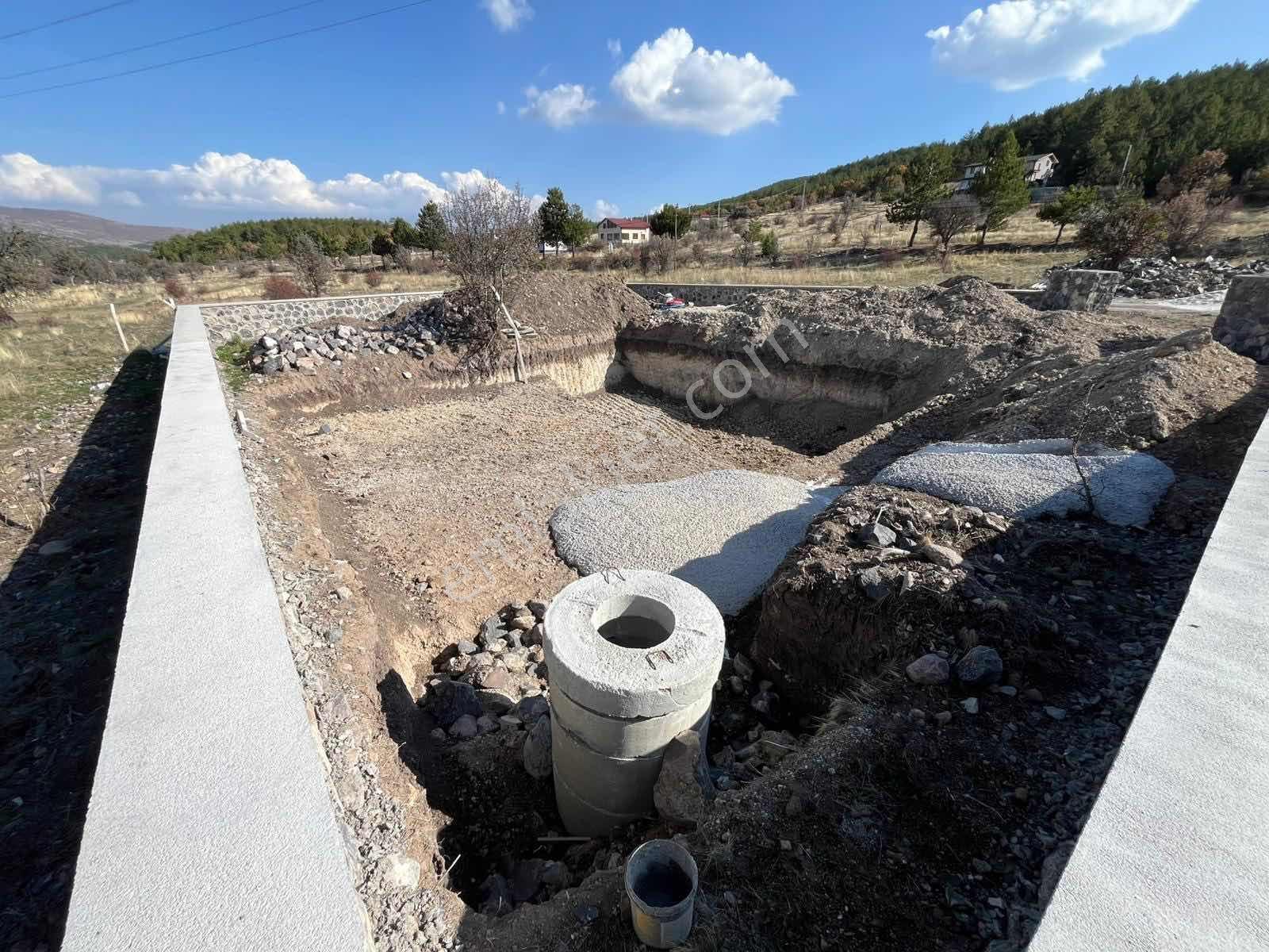 Çamlıdere Beyler'de Taş Duvarı Çekilmiş 600m2 İmarlı Arsa - Görsel 14
