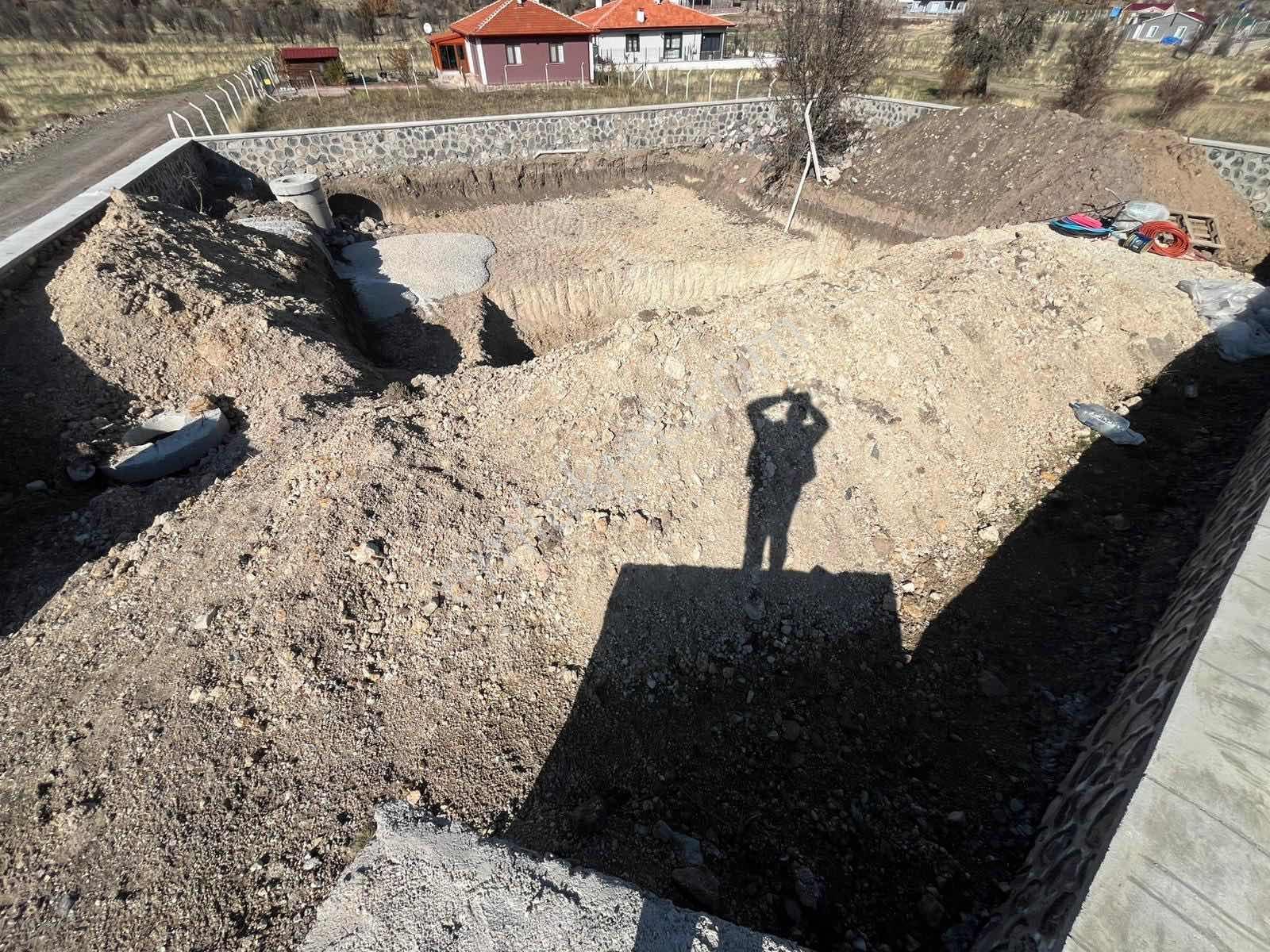 Çamlıdere Beyler'de Taş Duvarı Çekilmiş 600m2 İmarlı Arsa - Görsel 7