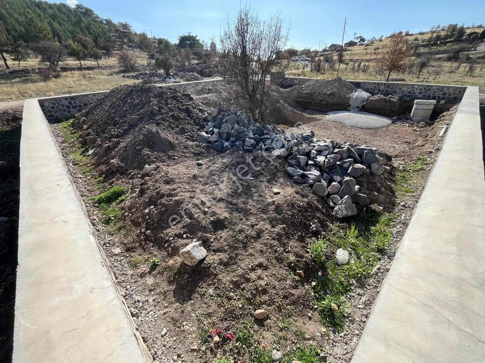 Çamlıdere Beyler'de Taş Duvarı Çekilmiş 600m2 İmarlı Arsa - Görsel 15