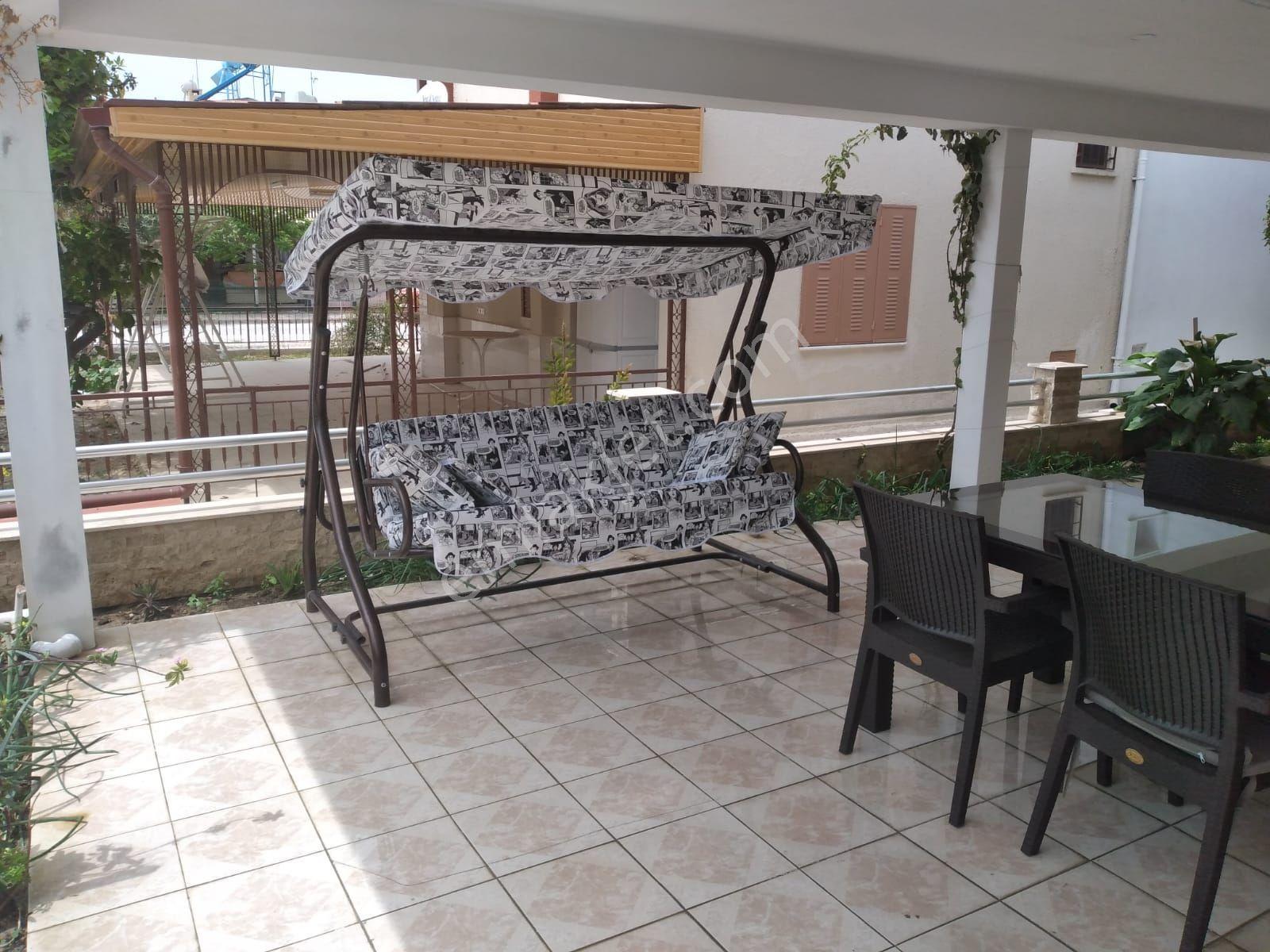 Kuşadası'nda Denize 300 Metre Mesafede 2+1 Kiralık Villa - Görsel 4