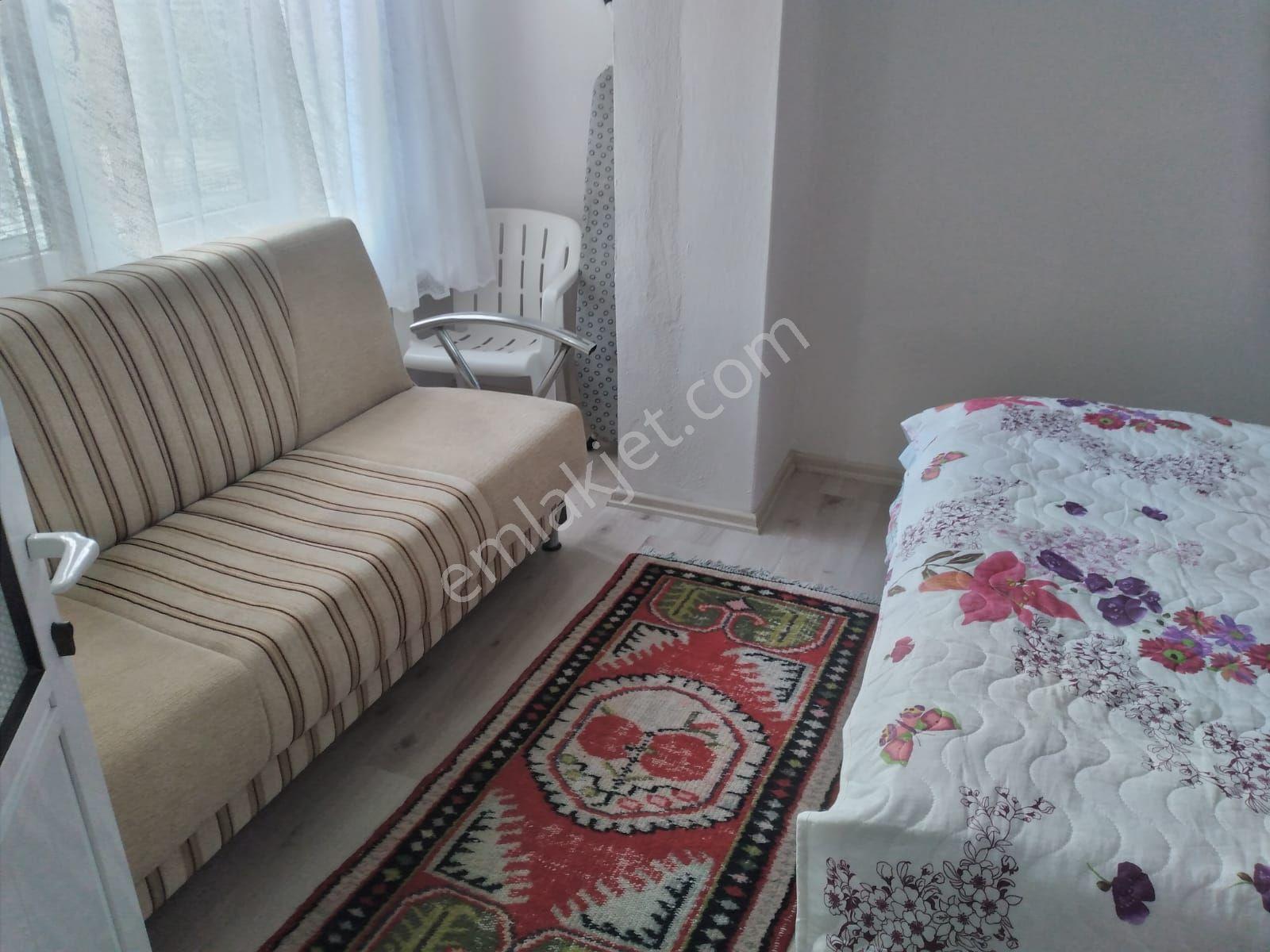 Kuşadası'nda Denize 300 Metre Mesafede 2+1 Kiralık Villa - Görsel 15