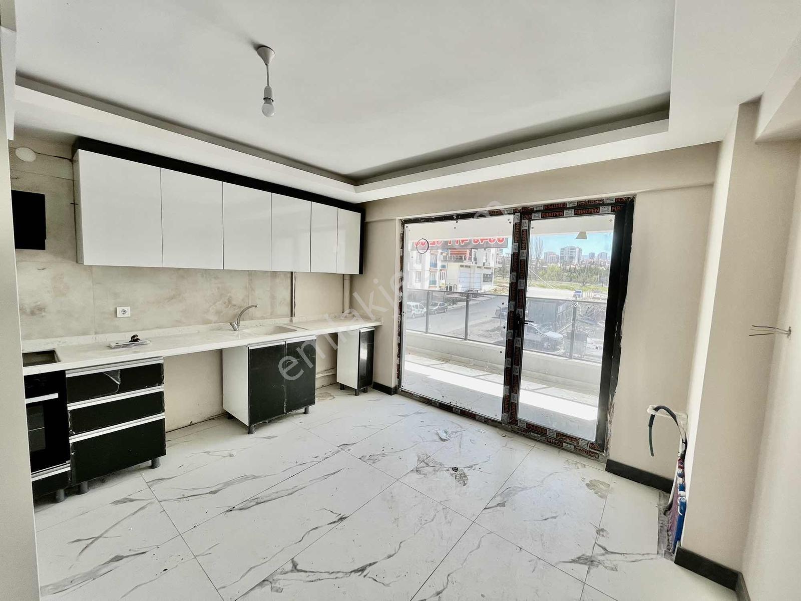Avantaj'dan Yenibayındır'da Cadde Dibi Site İçerisinde 3+1 Daire - Görsel 14