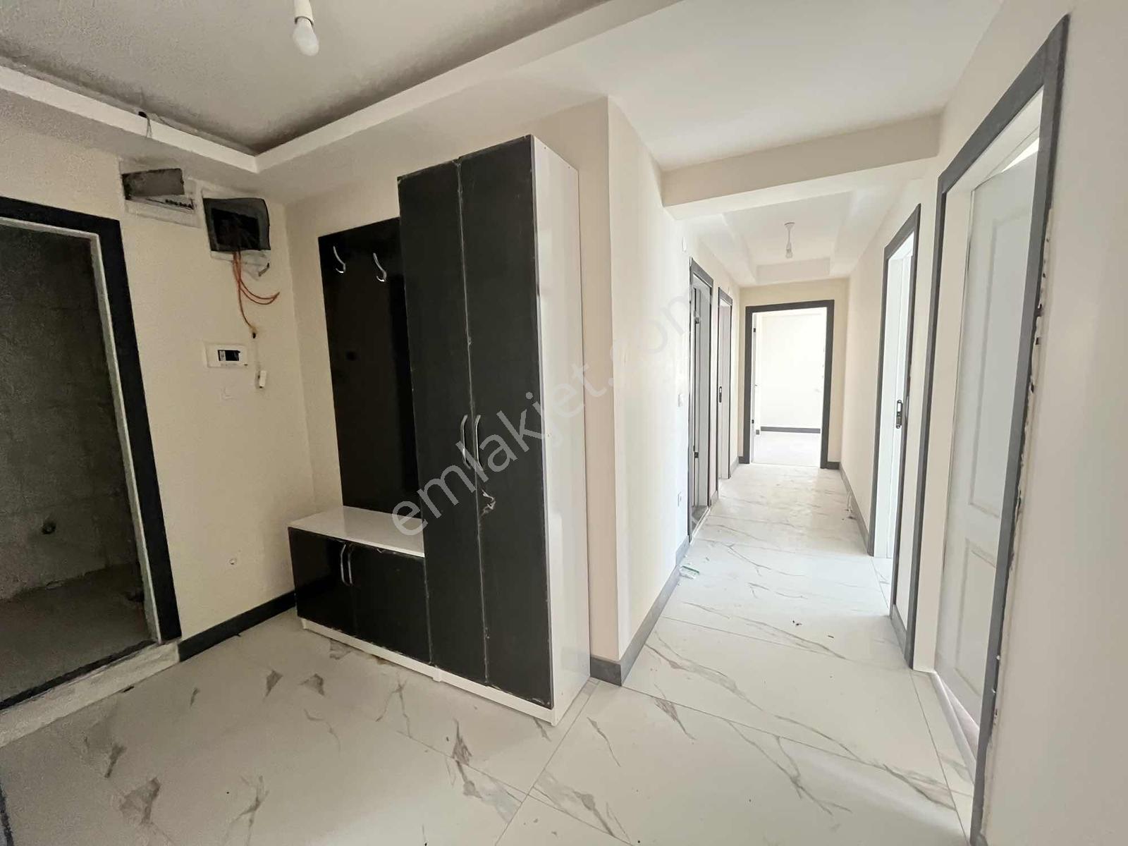 Avantaj'dan Yenibayındır'da Cadde Dibi Site İçerisinde 3+1 Daire - Görsel 8