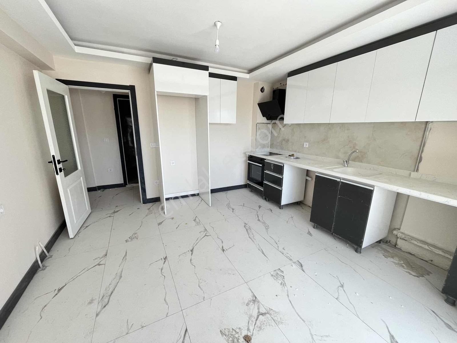 Avantaj'dan Yenibayındır'da Cadde Dibi Site İçerisinde 3+1 Daire - Görsel 16