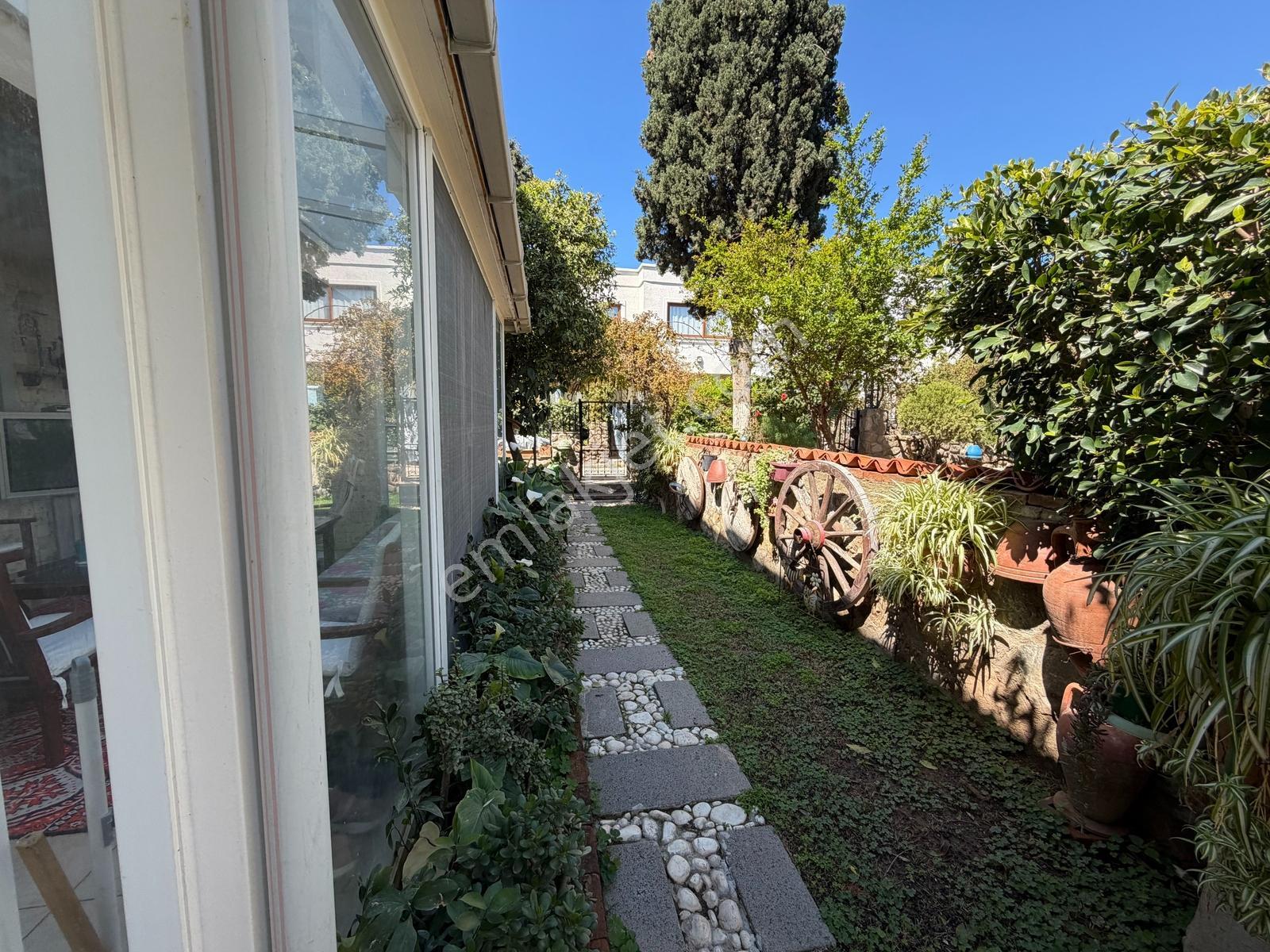 Bodrum Akyarlarda Kiralık Geniş Bahçeli 3+1 Villa - Görsel 7