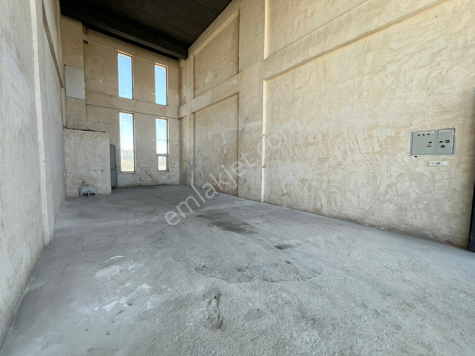 Engin Emlak'tan Altındağ Karacaörende 70m2 Sıfır Dükkan - Görsel 16