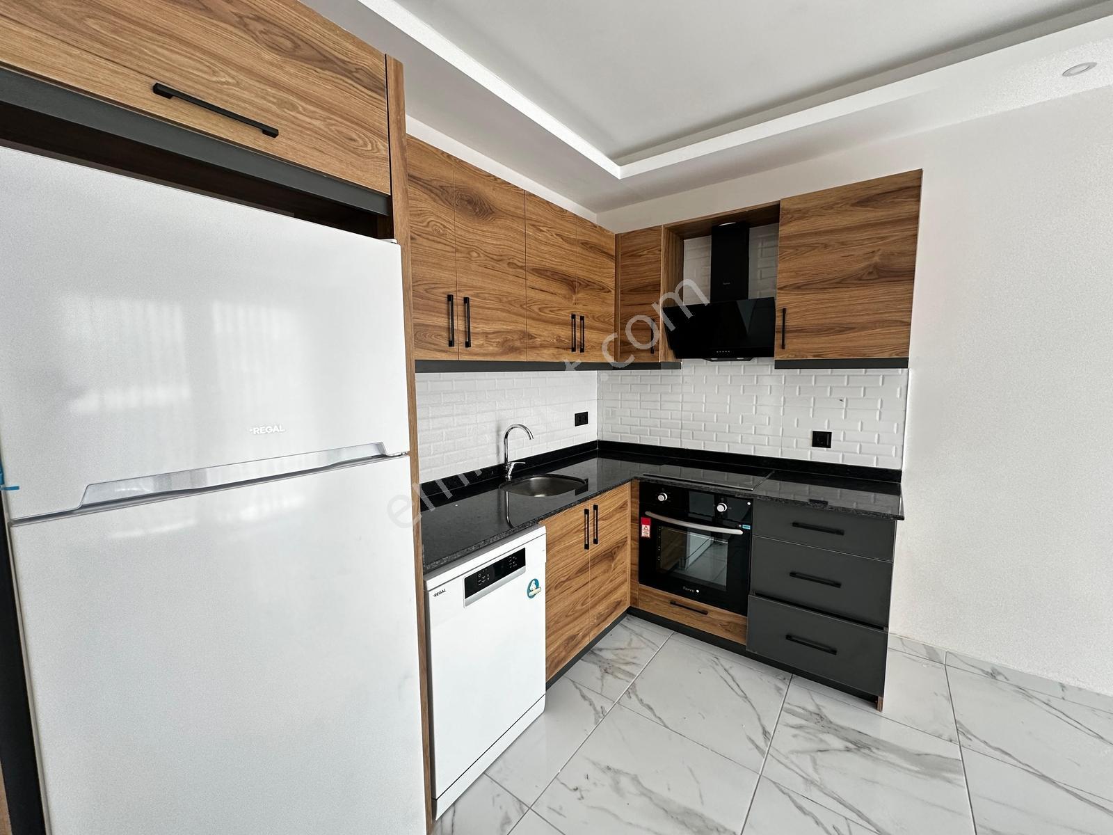 Familypark'ta Beyaz Eşyalı Havuz Manzaralı 1+1 Daire - Görsel 8