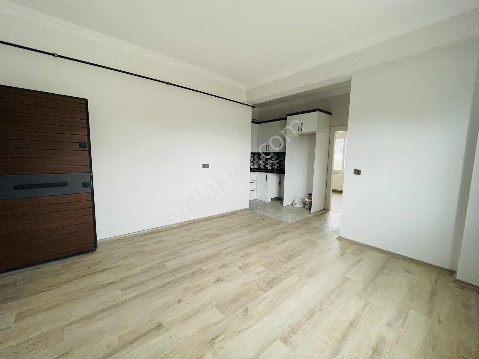 (tek Yetkili) Kadim'den Stadyum Civarı Yüksek Giriş 1+1 Daire