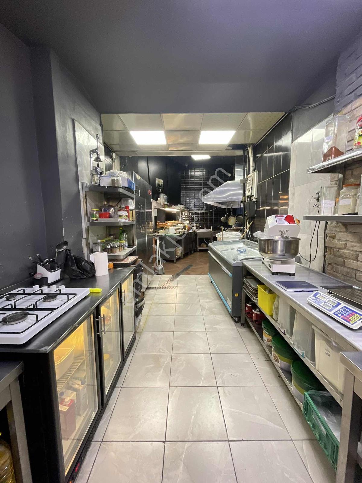 (tek Yetkili) Kadimden Forum Civarı Yüksek Cirolu Devren Kiralık - Görsel 3