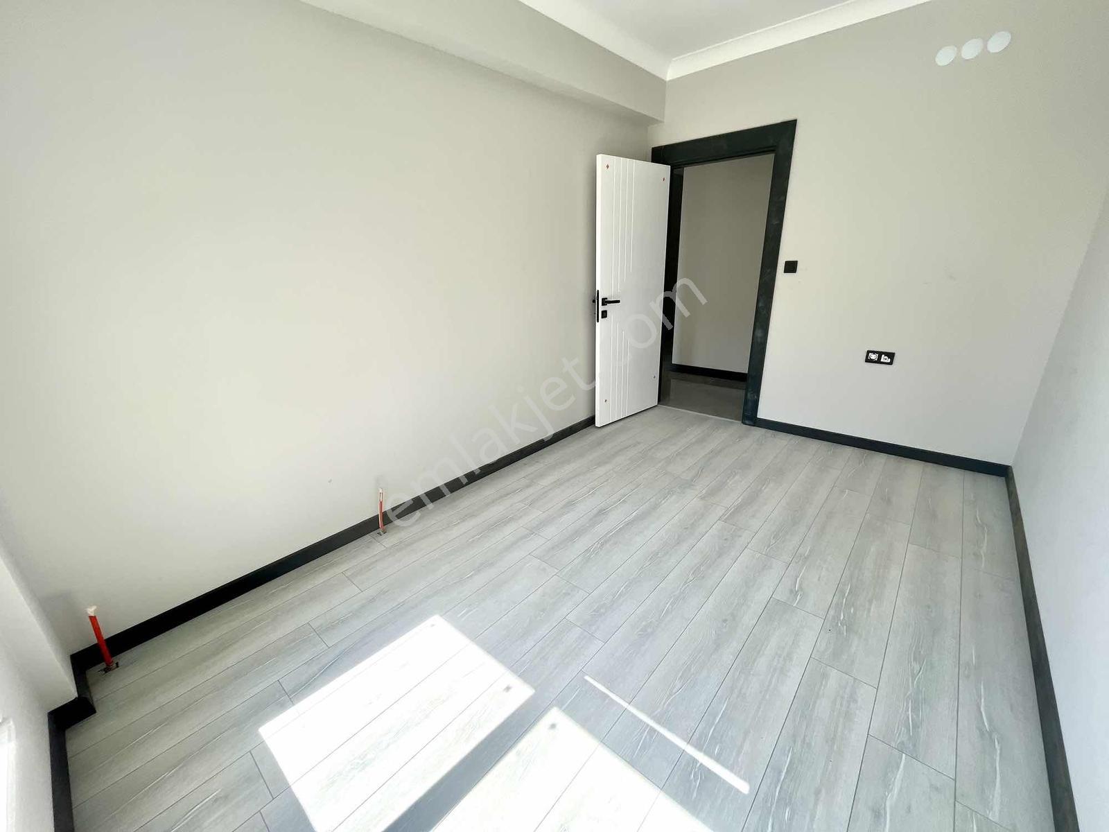 Avantaj'dan Şahapgürler'de Full Yapılı Ara Katta 3+1 Sıfır Daire - Görsel 23