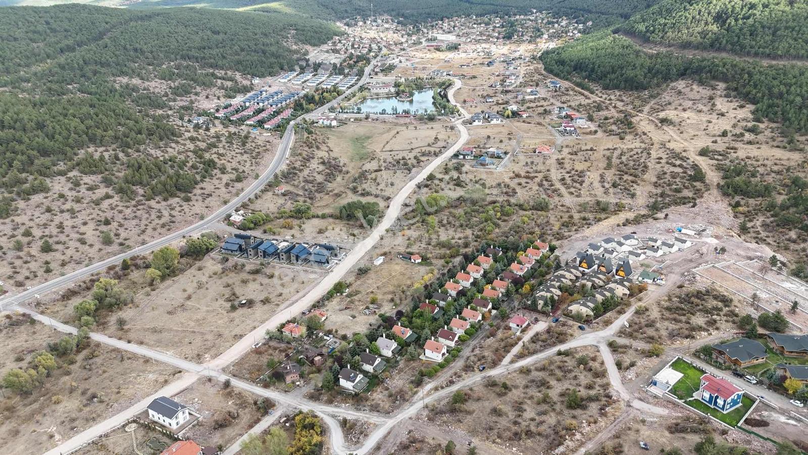 Çamlıdere Yayla'da Göl Manzaralı Önü Açık 400m2 Fırsat Arsa - Görsel 9