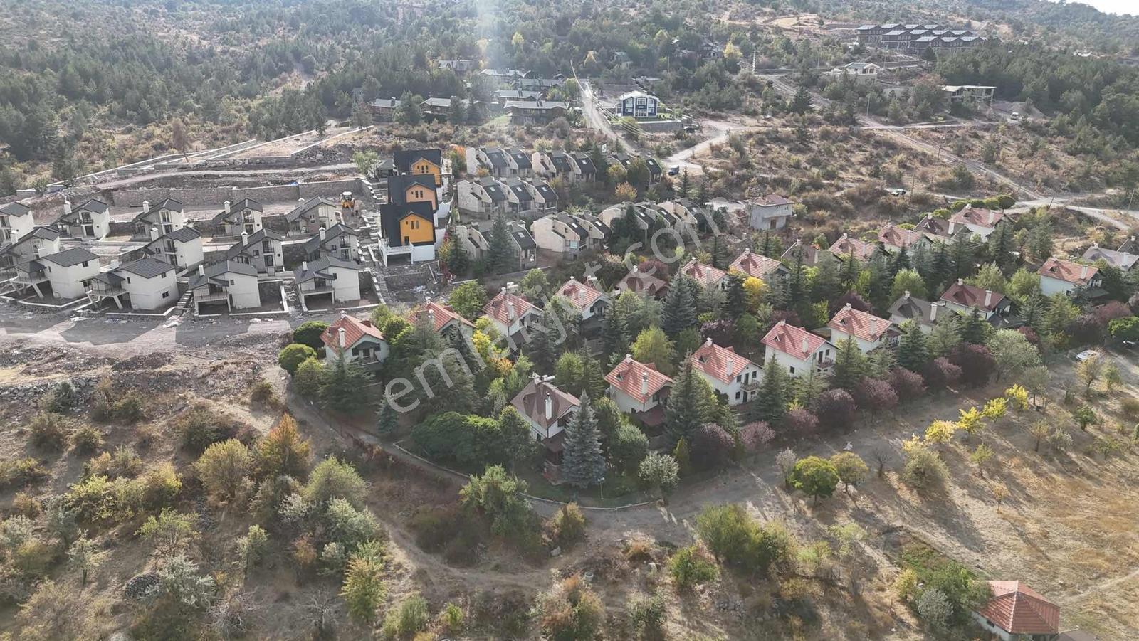 Çamlıdere Yayla'da Göl Manzaralı Önü Açık 400m2 Fırsat Arsa - Görsel 4