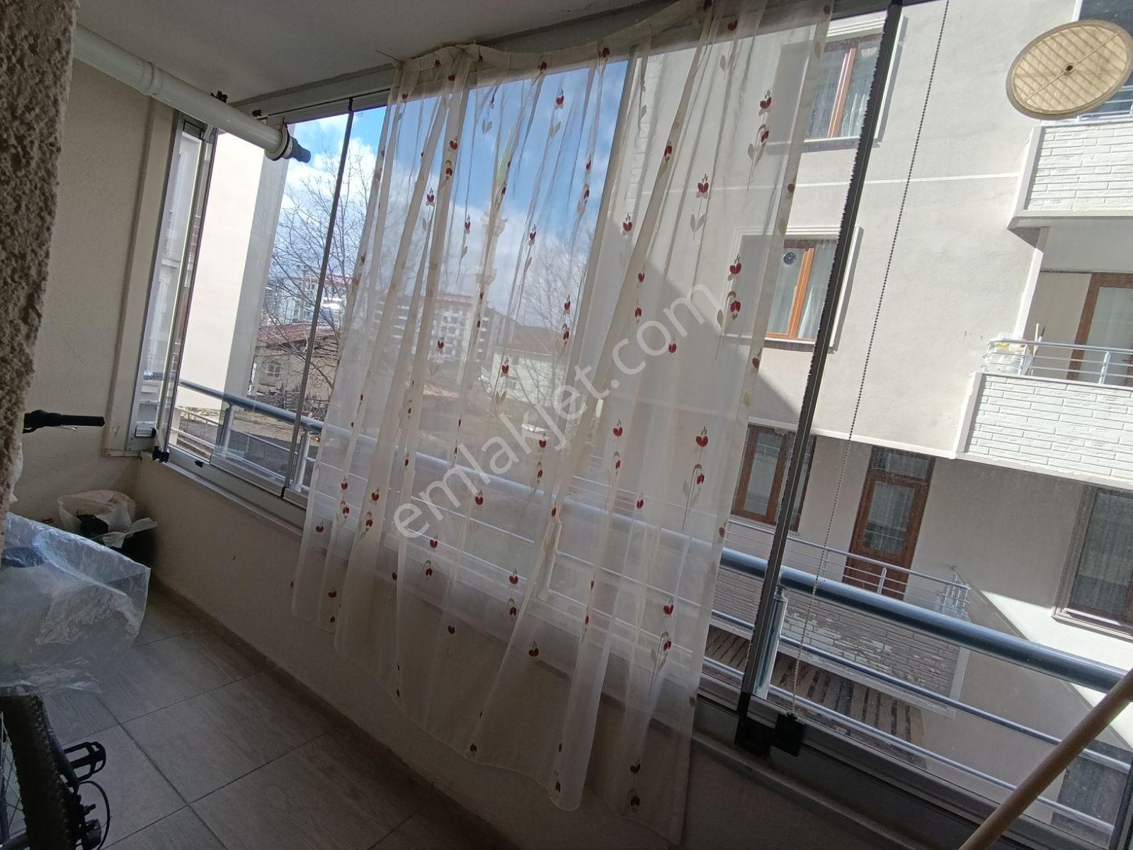 Yekmal'de Acil Satılık Ara Kat Daire - Görsel 3