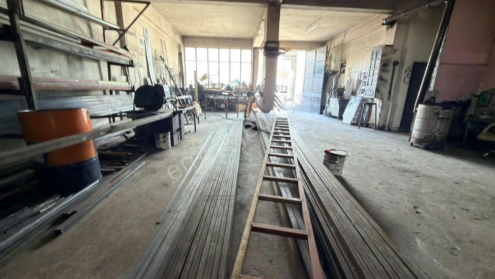 Çetin Emlak'tan Sincan Sanayisinde 4 Katlı 400 M2 Satılık Bina