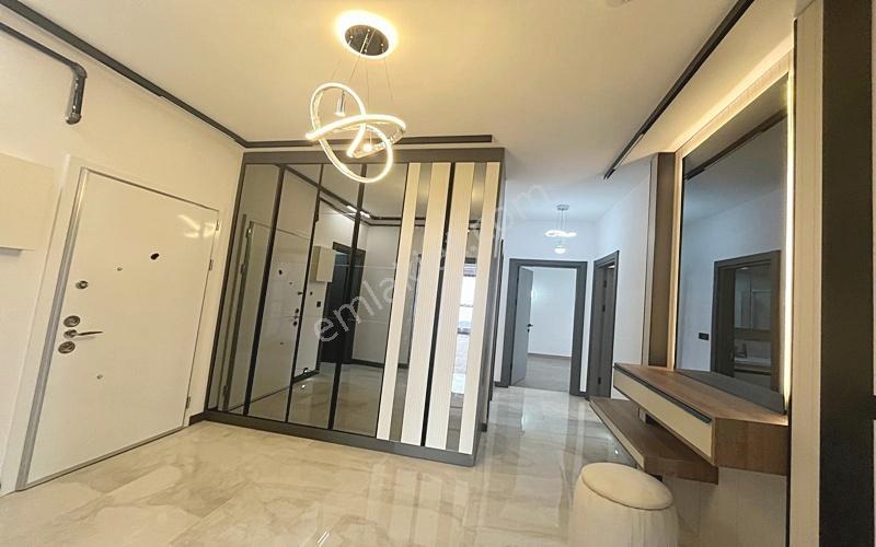 Yenikent Emlak'tan Ada Mutfaklı Satılık 3+1 Köşe Başı Daire - Görsel 37