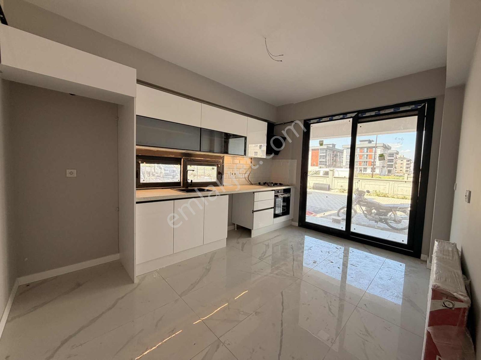 Uygan'dan Muratbey Mah. 3+1 135m² Havuzlu Ultra Lüx Bahçeli - Görsel 3