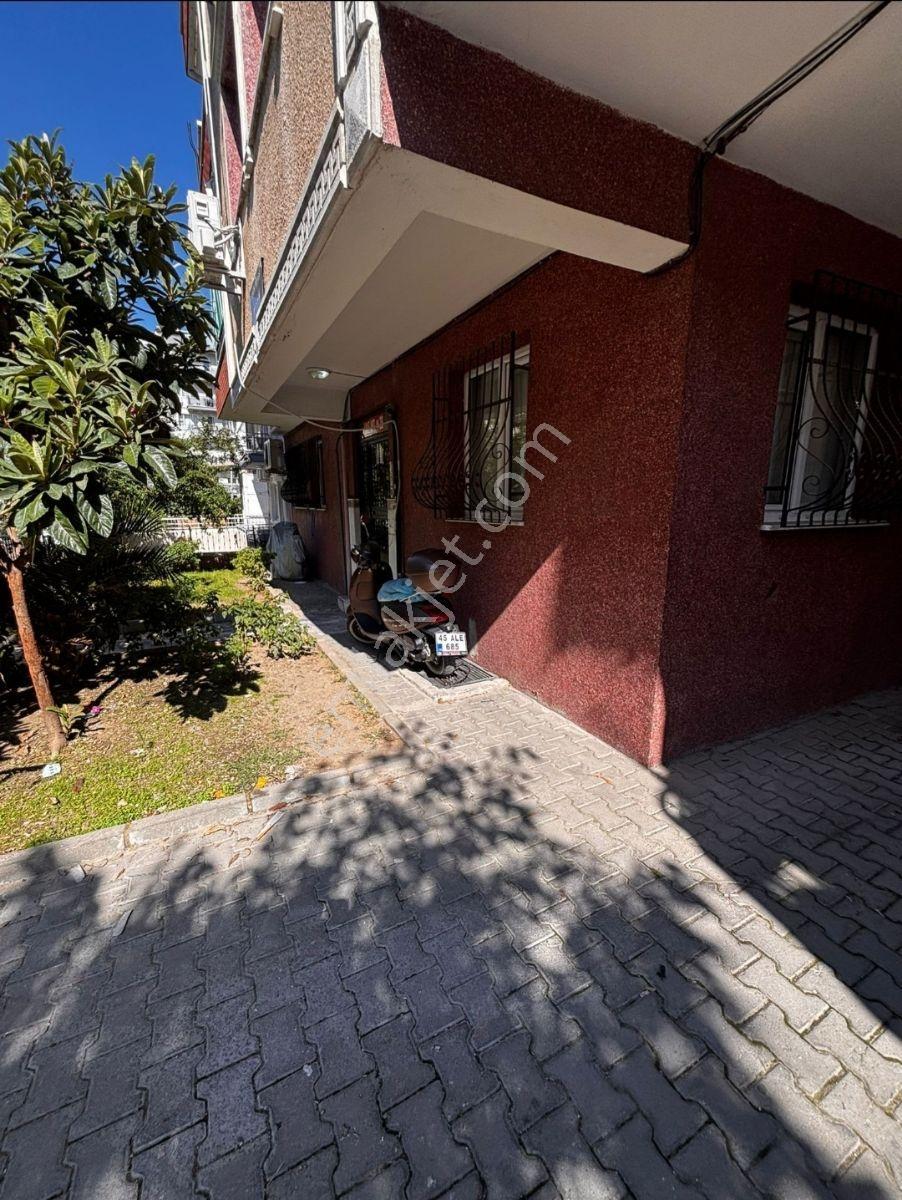 Ayni Ali Mahallesinde Merkezi Konumda Asansörlü Otoparklı 3+1 - Görsel 25