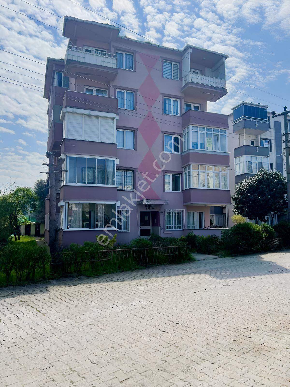 Dr/max 77 Emlaktan Siteler Mah. Arakat Satılık 3+1