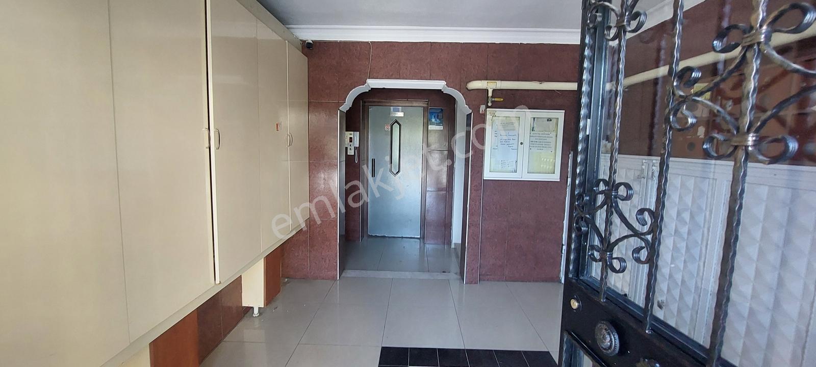 Bayraklı Postacılarda Satılık 3+1 145m2 Daire Kanıt Emlaktan - Görsel 33