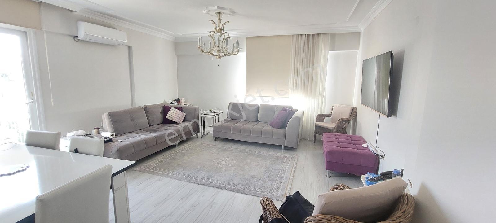 Bayraklı Postacılarda Satılık 3+1 145m2 Daire Kanıt Emlaktan - Görsel 9