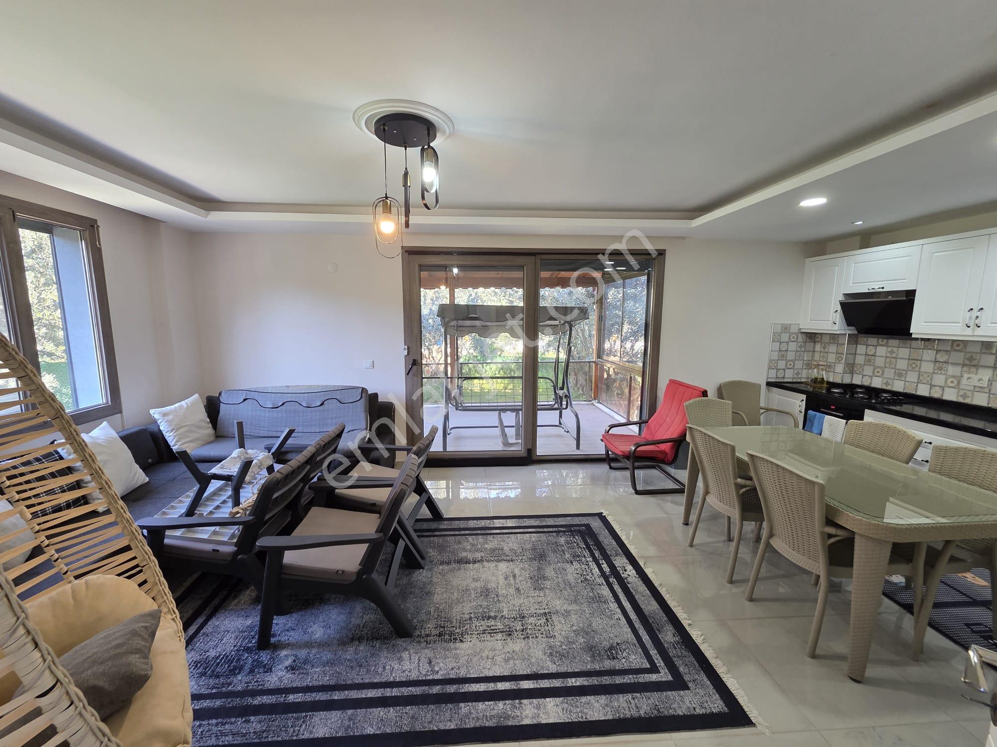 İlkbahar Dan Altınoluk Merkezde 3+1 Geniş Bahçeli Garajlı Villa - Görsel 29