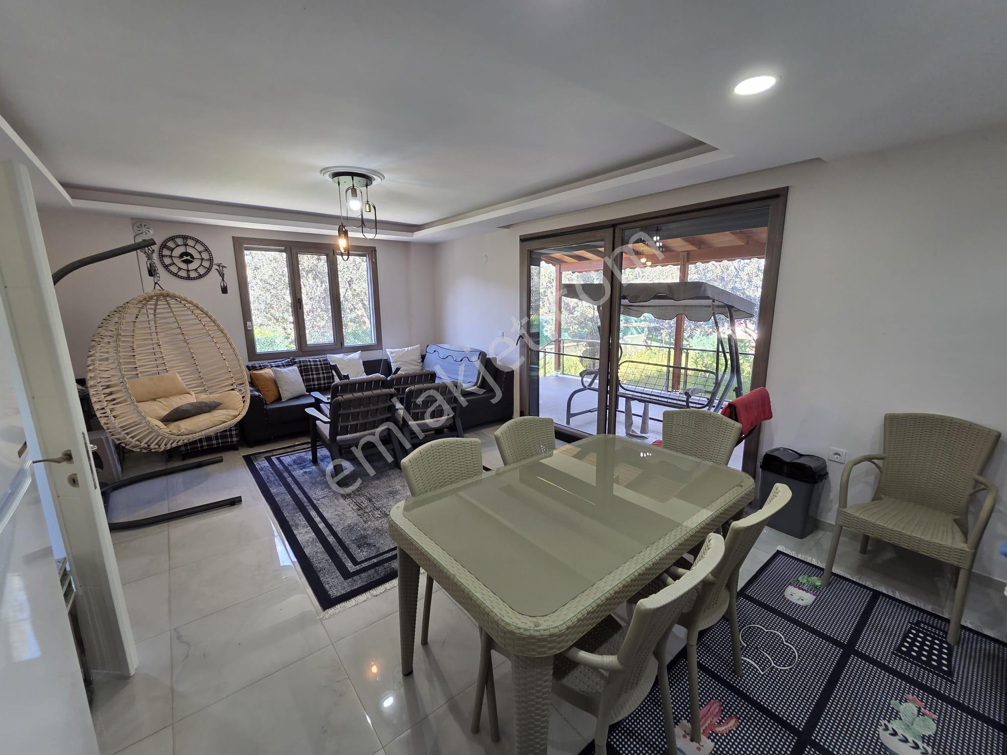 İlkbahar Dan Altınoluk Merkezde 3+1 Geniş Bahçeli Garajlı Villa - Görsel 28