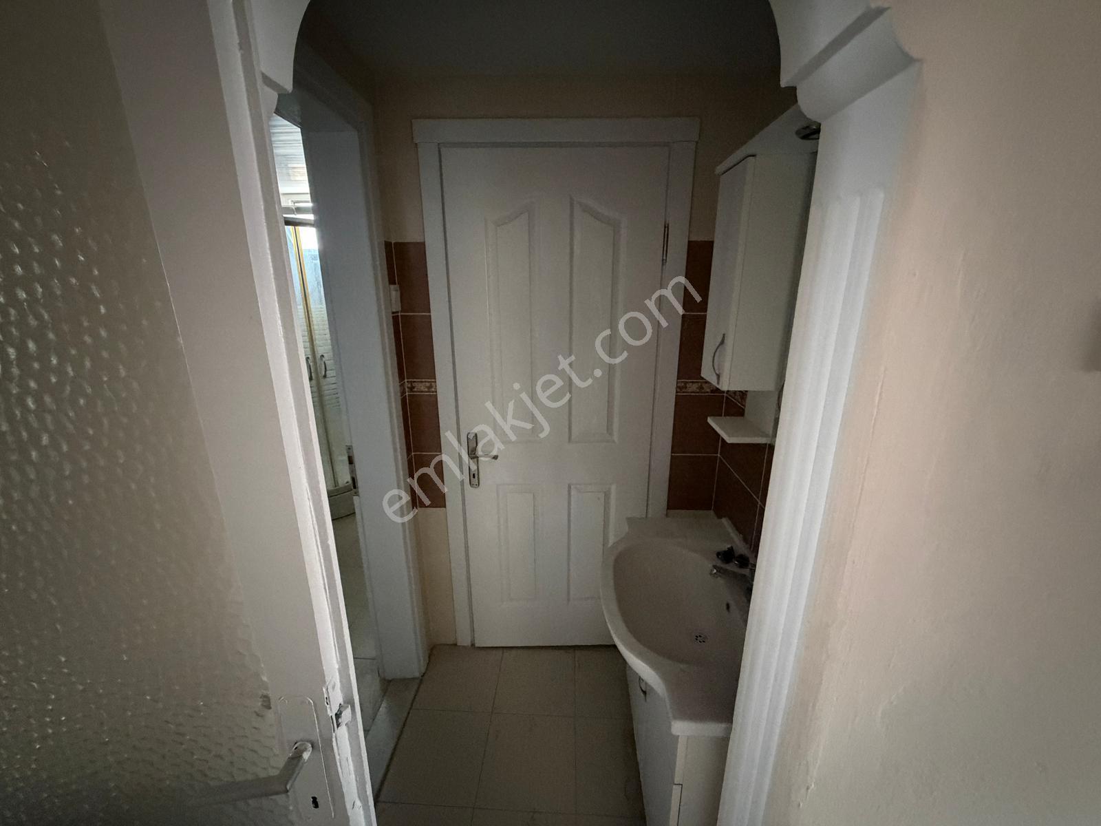 Cumhuriyet Mahallesinde Kiralık 3+1 Doğalgazlı Daire - Görsel 8